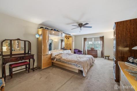 4 Santina Court Lawrence NJ 08648