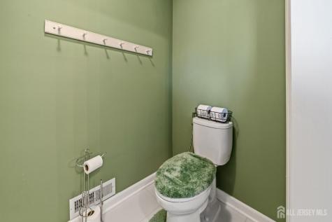 4 Santina Court Lawrence NJ 08648