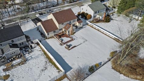 4 Santina Court Lawrence NJ 08648