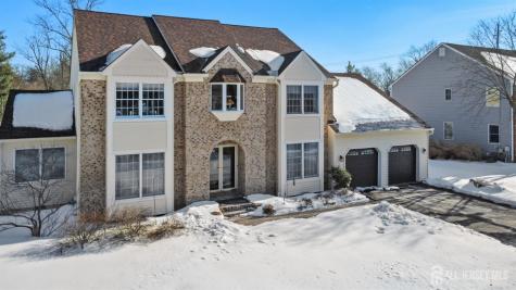 4 Santina Court Lawrence NJ 08648