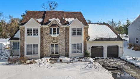 4 Santina Court Lawrence NJ 08648