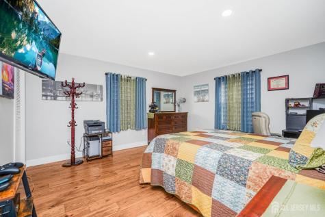 134 Union Street Carteret NJ 07008