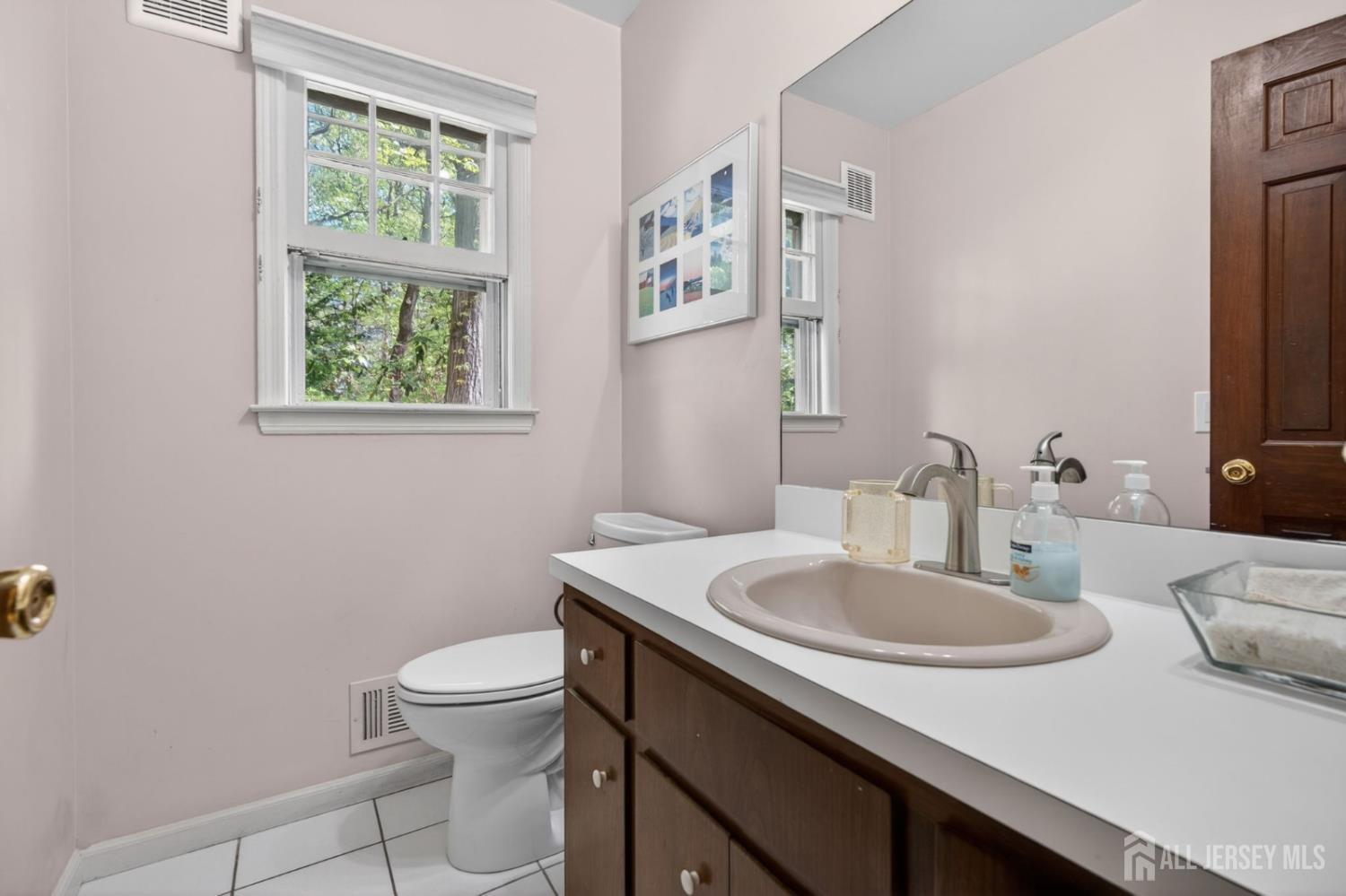 39 Independence Drive East Brunswick NJ 08816
