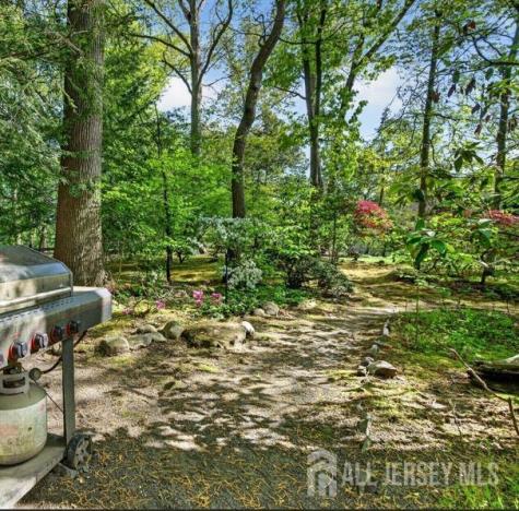 39 Independence Drive East Brunswick NJ 08816