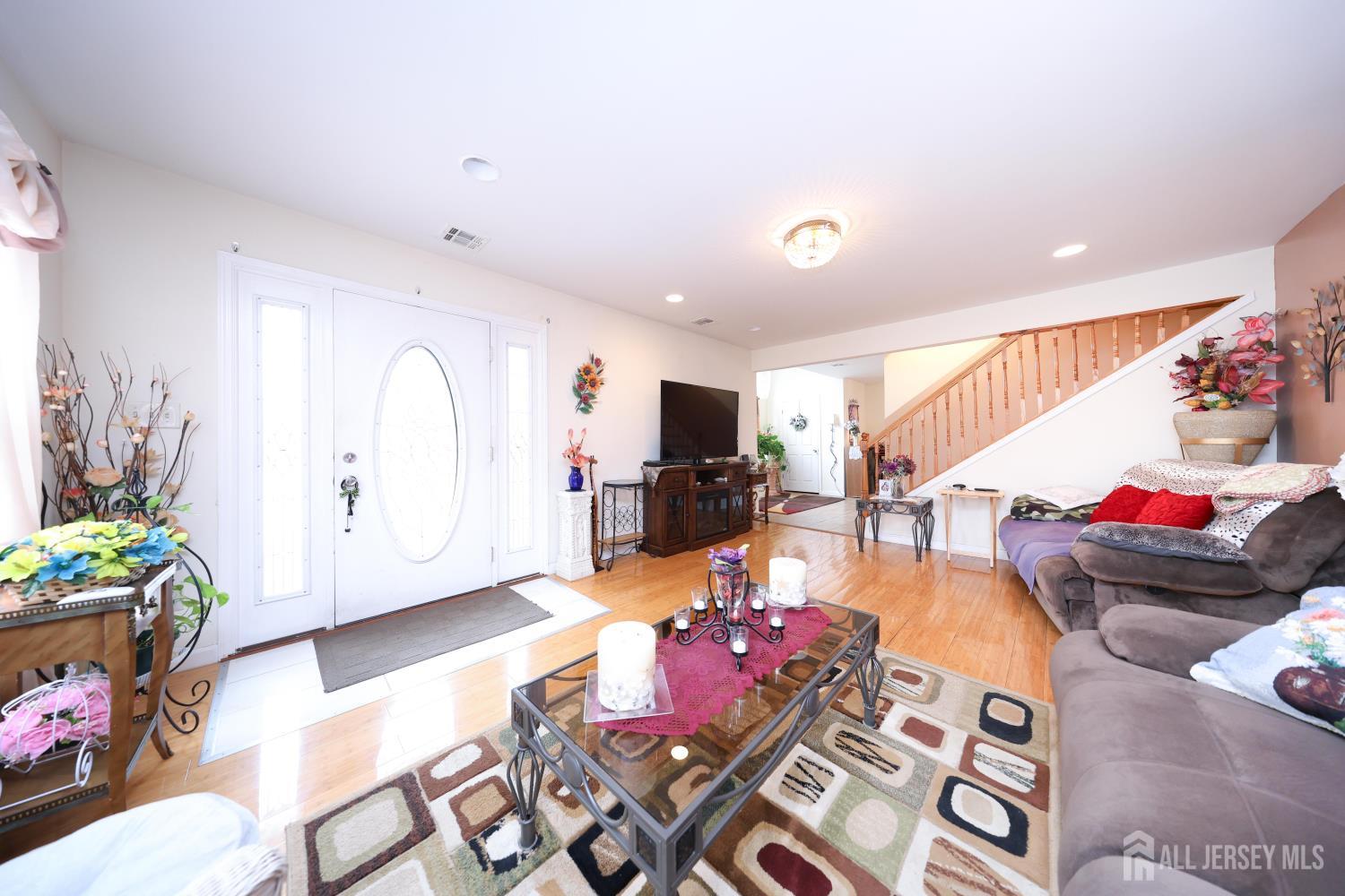 34 Evergreen Place Keansburg NJ 07734