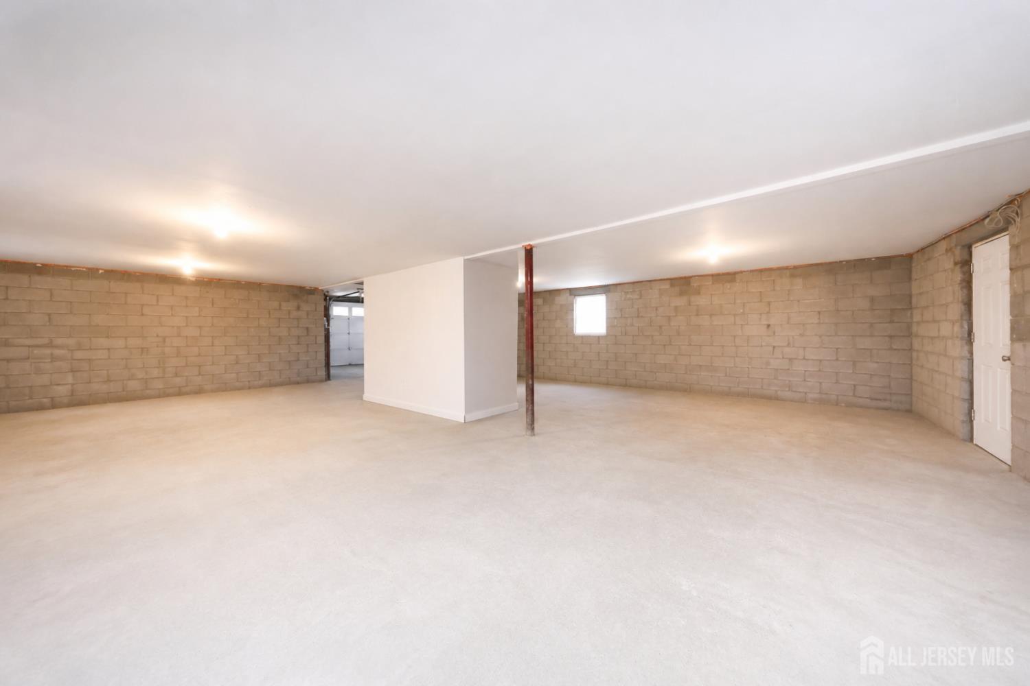 34 Evergreen Place Keansburg NJ 07734