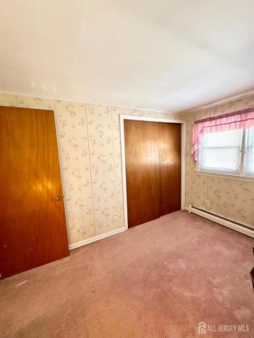 107 Zoar Place Middlesex NJ 08846