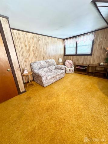 107 Zoar Place Middlesex NJ 08846