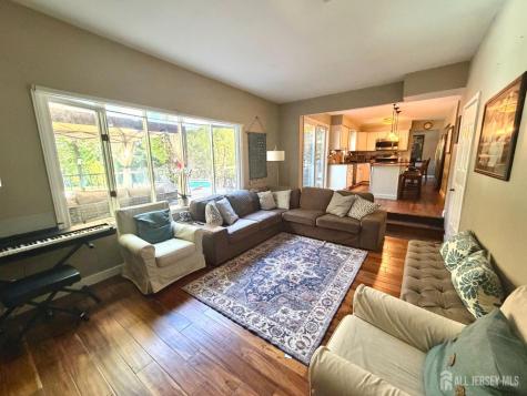 722 S Middlesex Avenue Colonia NJ 07067