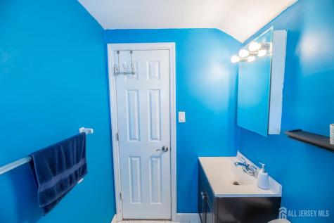 21 Mabaline Road Old Bridge NJ 08857