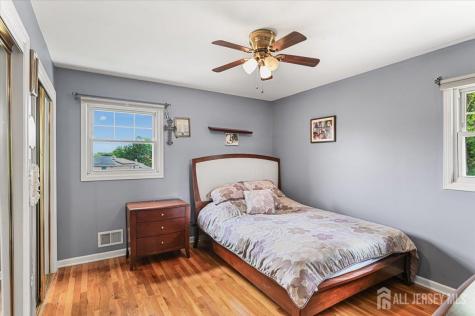 8 Dusko Drive Sayreville NJ 08859
