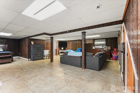 8 Dusko Drive Sayreville NJ 08859