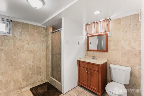 8 Dusko Drive Sayreville NJ 08859