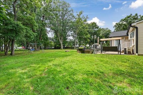 8 Dusko Drive Sayreville NJ 08859