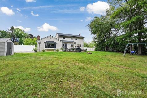 8 Dusko Drive Sayreville NJ 08859