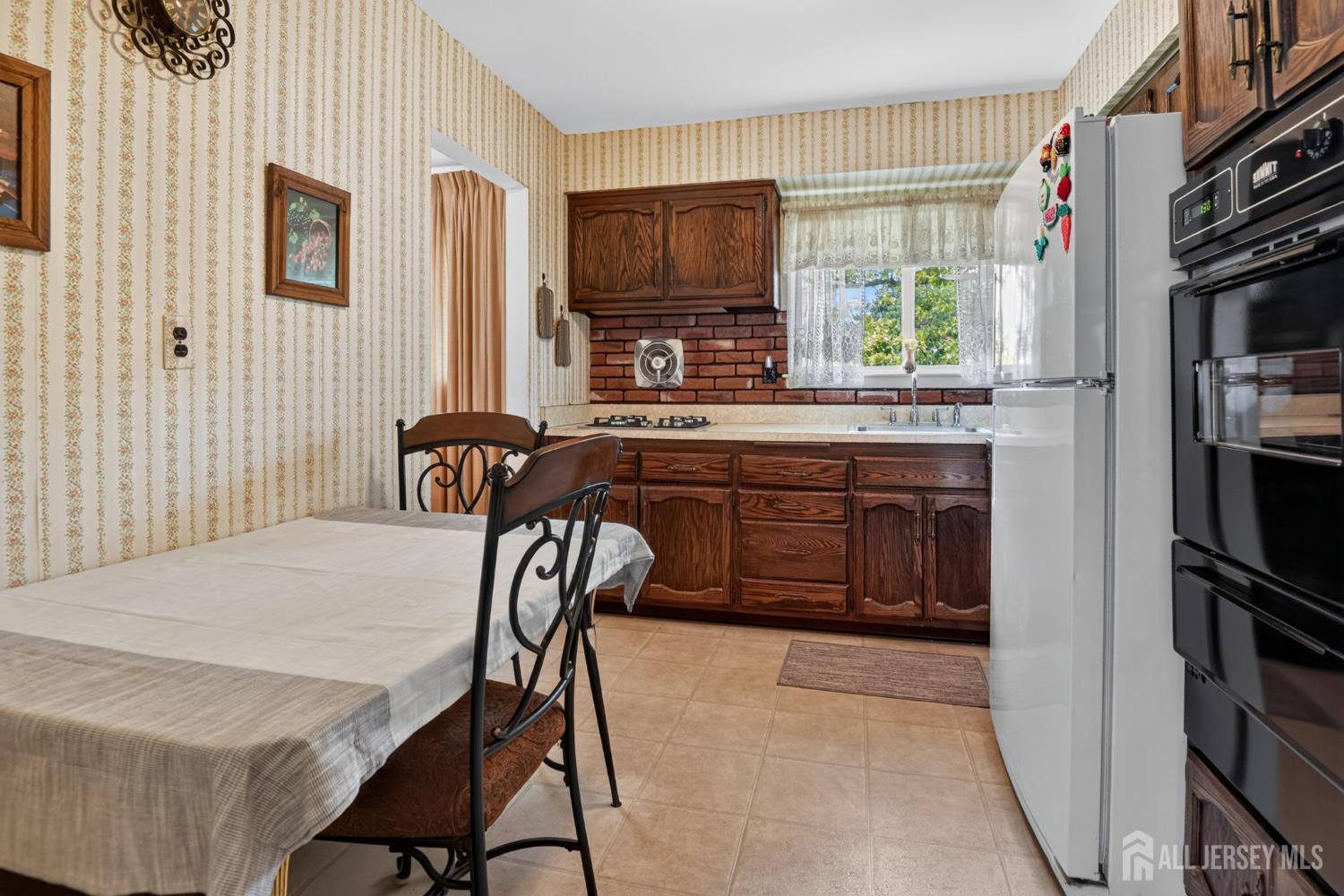 2 Peachwood Court Milltown NJ 08850