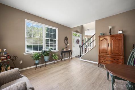 28 Sand Hill Court Jamesburg NJ 08831