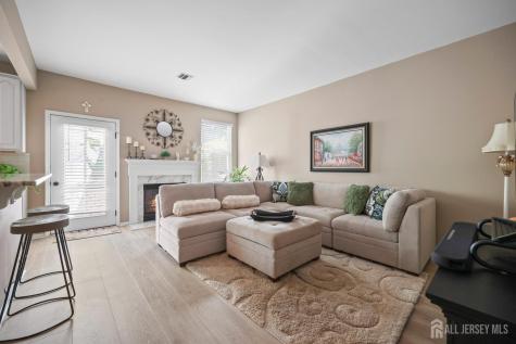 28 Sand Hill Court Jamesburg NJ 08831