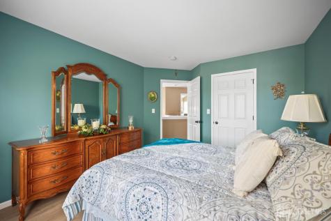 28 Sand Hill Court Jamesburg NJ 08831