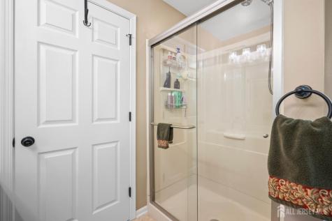28 Sand Hill Court Jamesburg NJ 08831