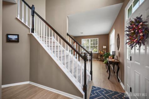 28 Sand Hill Court Jamesburg NJ 08831