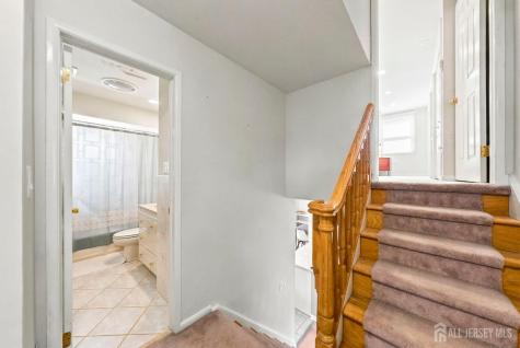 9 Meyer Road Edison NJ 08817