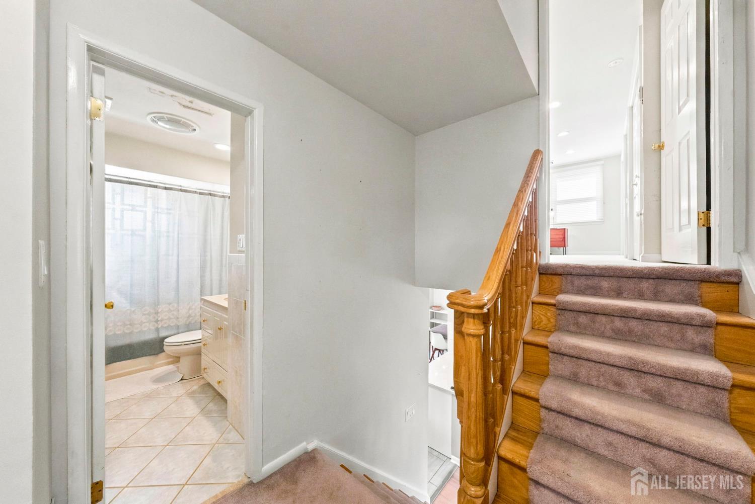 9 Meyer Road Edison NJ 08817