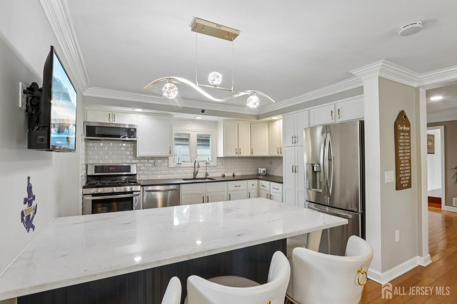 15 Douglas Avenue Hamilton NJ 08619