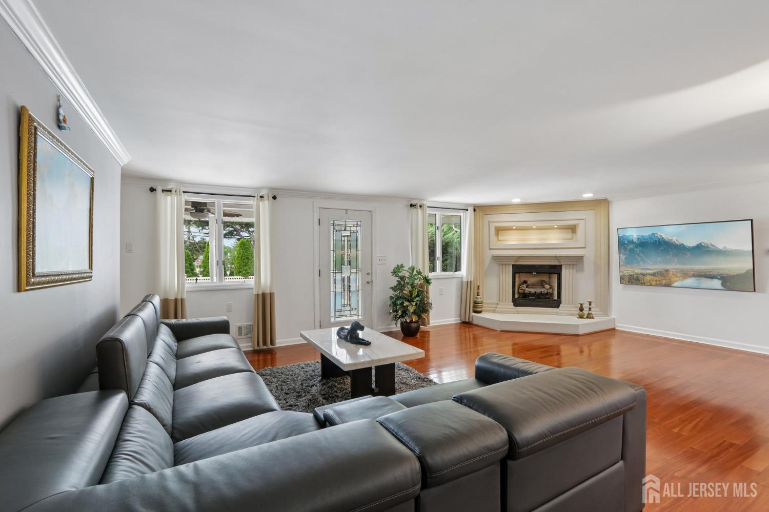 15 Douglas Avenue Hamilton NJ 08619