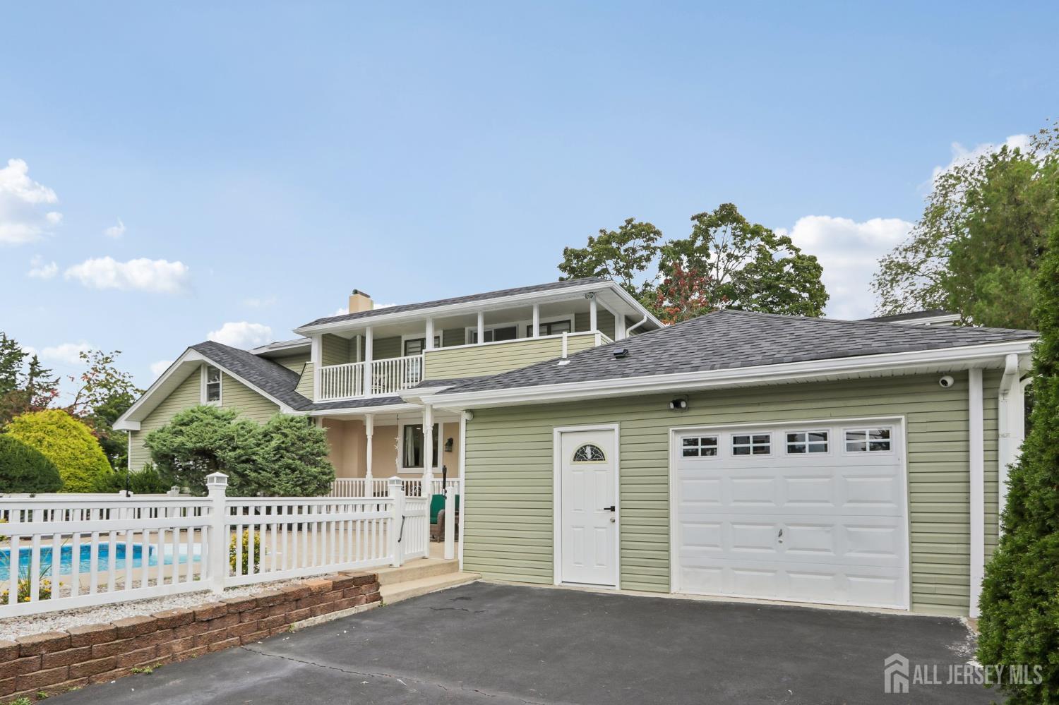 15 Douglas Avenue Hamilton NJ 08619