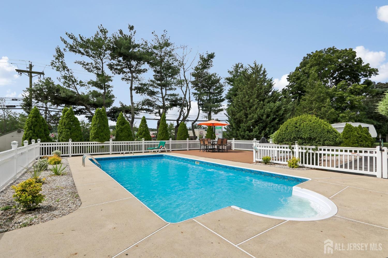 15 Douglas Avenue Hamilton NJ 08619