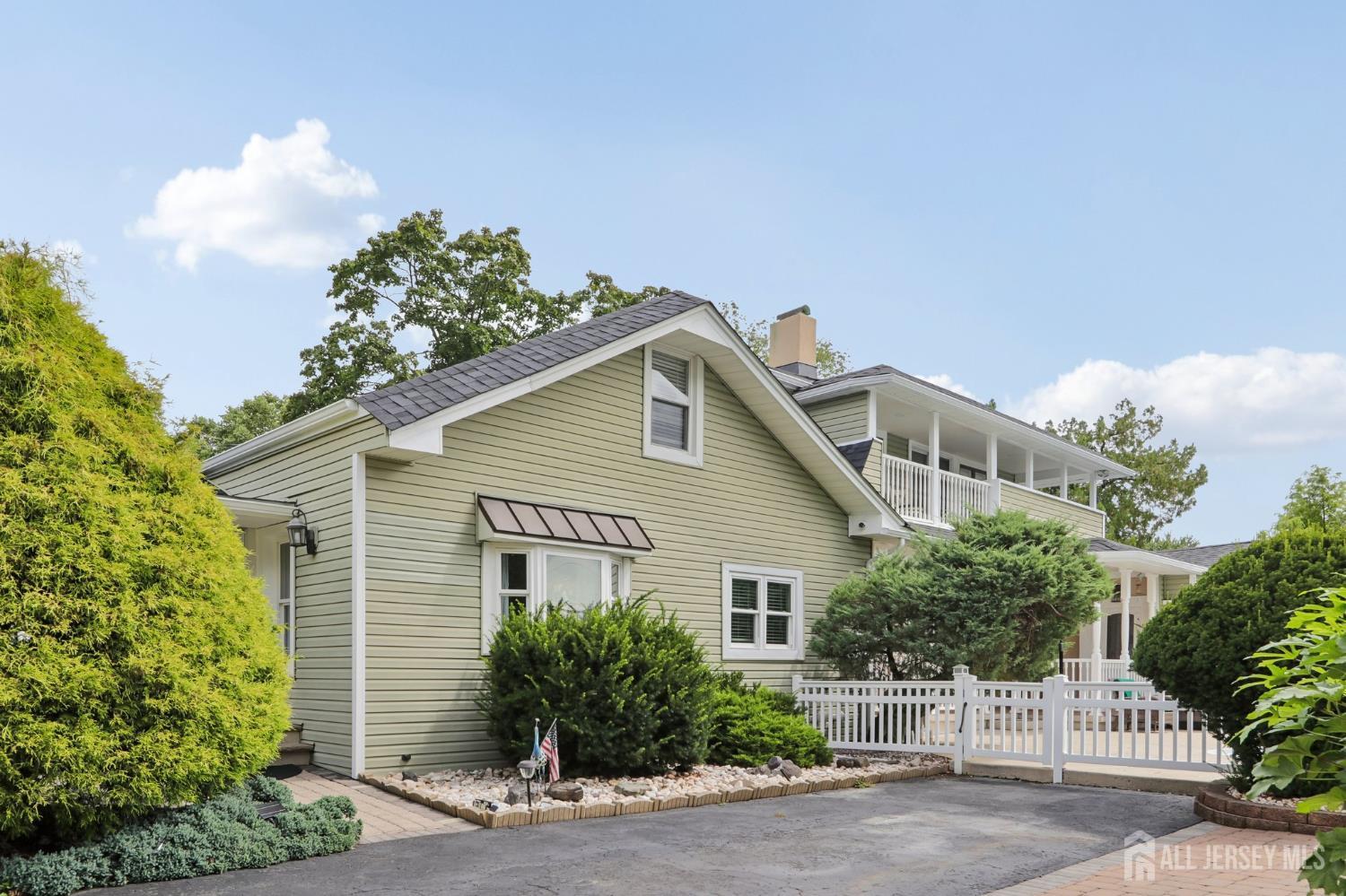 15 Douglas Avenue Hamilton NJ 08619