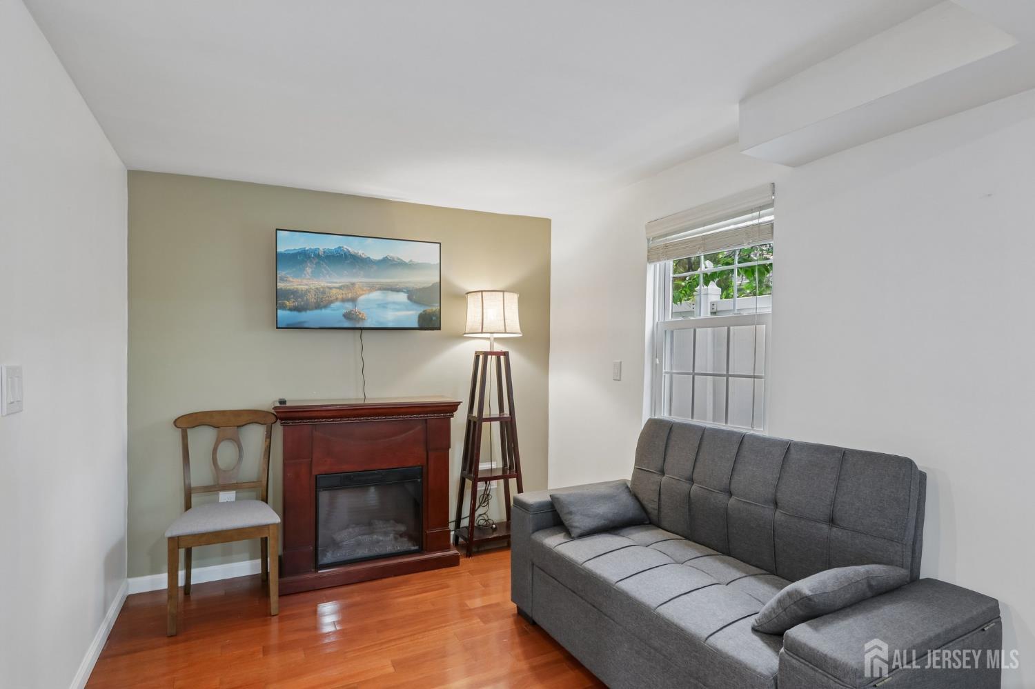 15 Douglas Avenue Hamilton NJ 08619