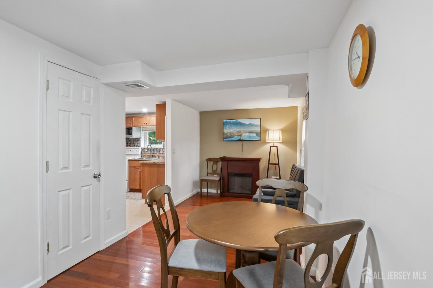 15 Douglas Avenue Hamilton NJ 08619