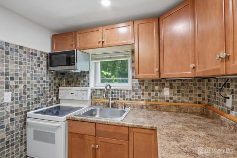 15 Douglas Avenue Hamilton NJ 08619