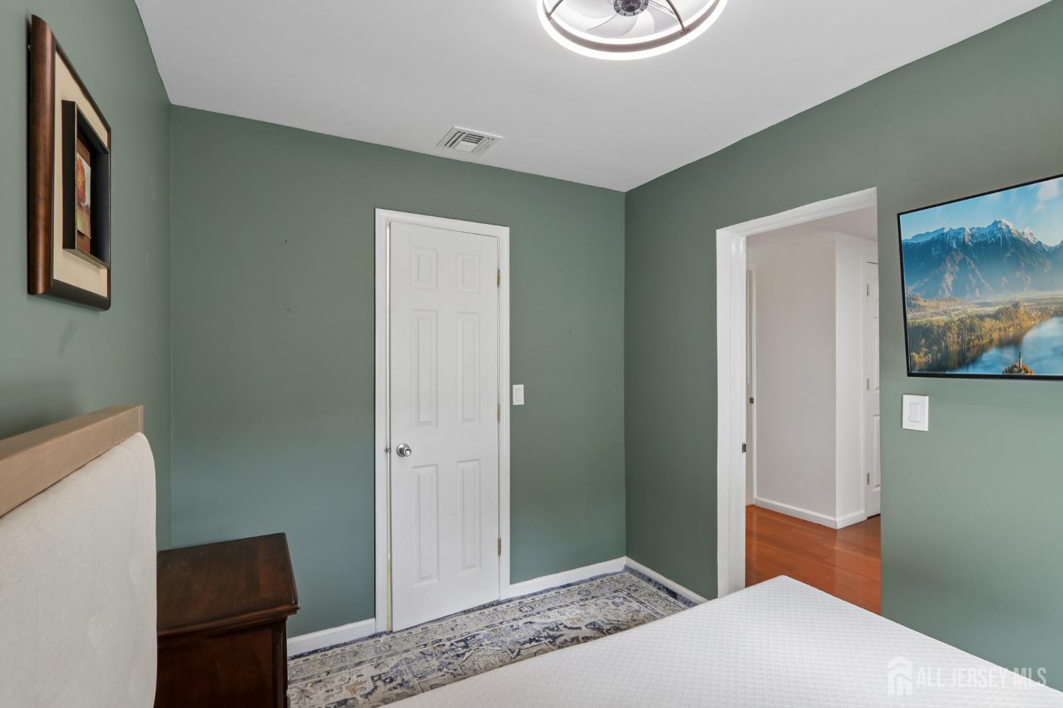 15 Douglas Avenue Hamilton NJ 08619