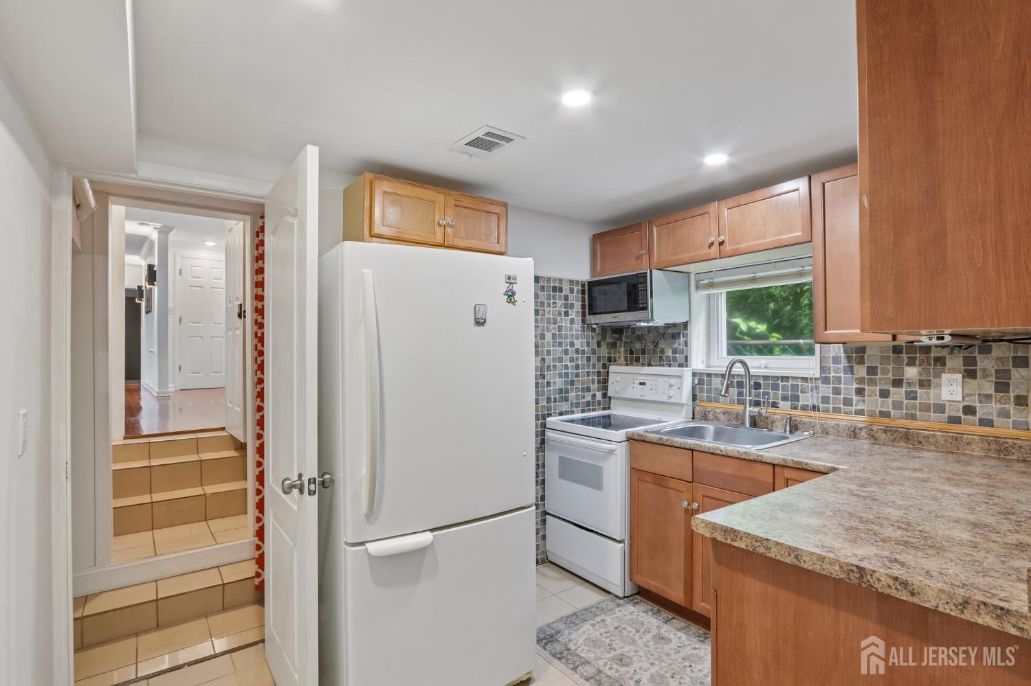 15 Douglas Avenue Hamilton NJ 08619