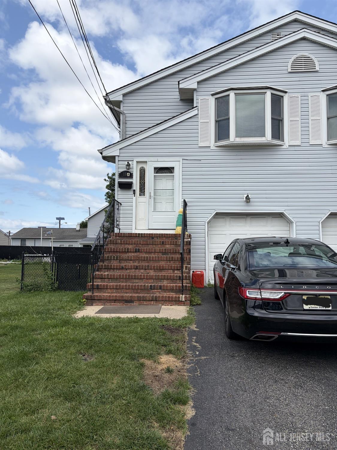 10 Holmes Street Carteret NJ 07008