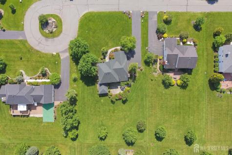 14 E Barnyard Court Plainsboro NJ 08536