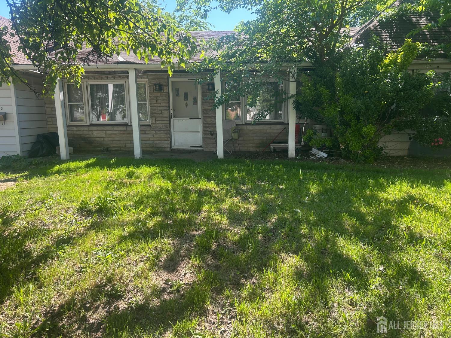 20 Orchard Street Carteret NJ 07008