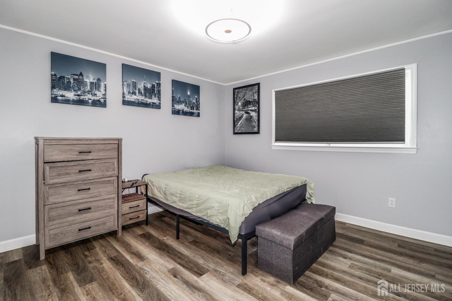 31 Woodview Avenue Fords NJ 08863