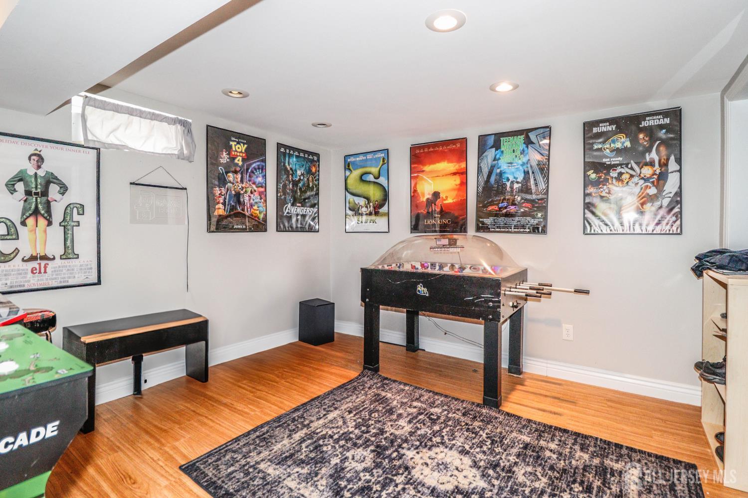31 Woodview Avenue Fords NJ 08863