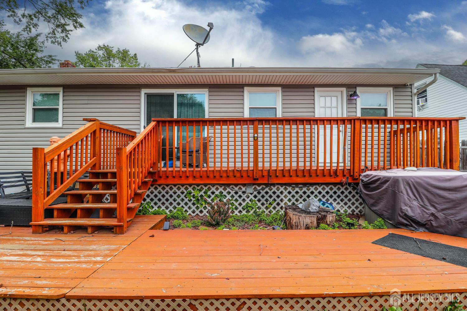 31 Woodview Avenue Fords NJ 08863