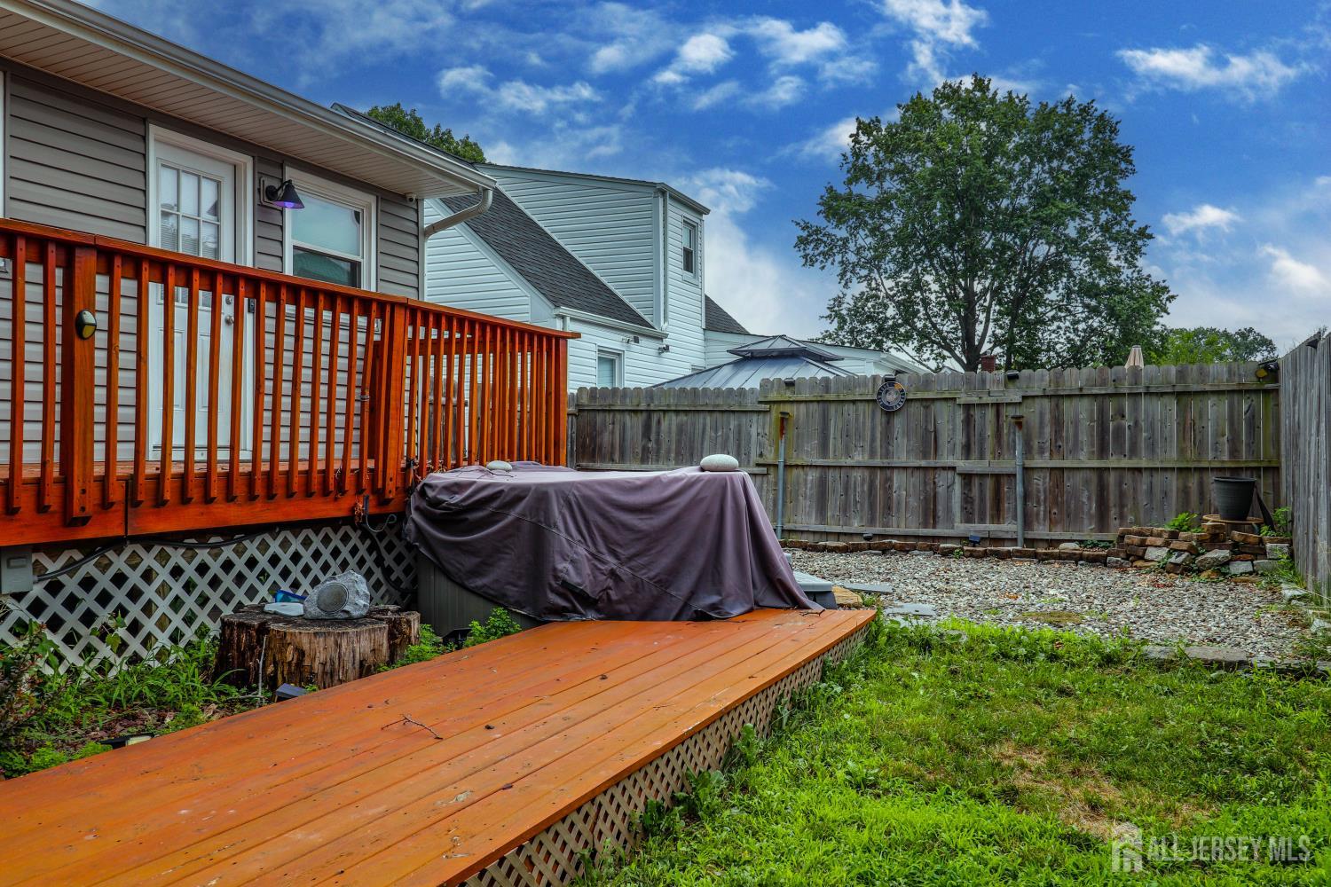 31 Woodview Avenue Fords NJ 08863