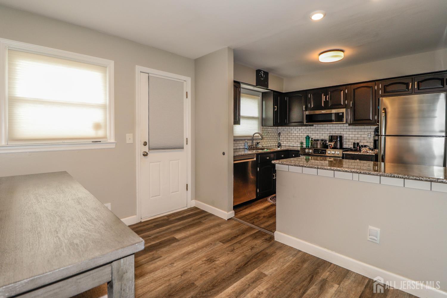 31 Woodview Avenue Fords NJ 08863