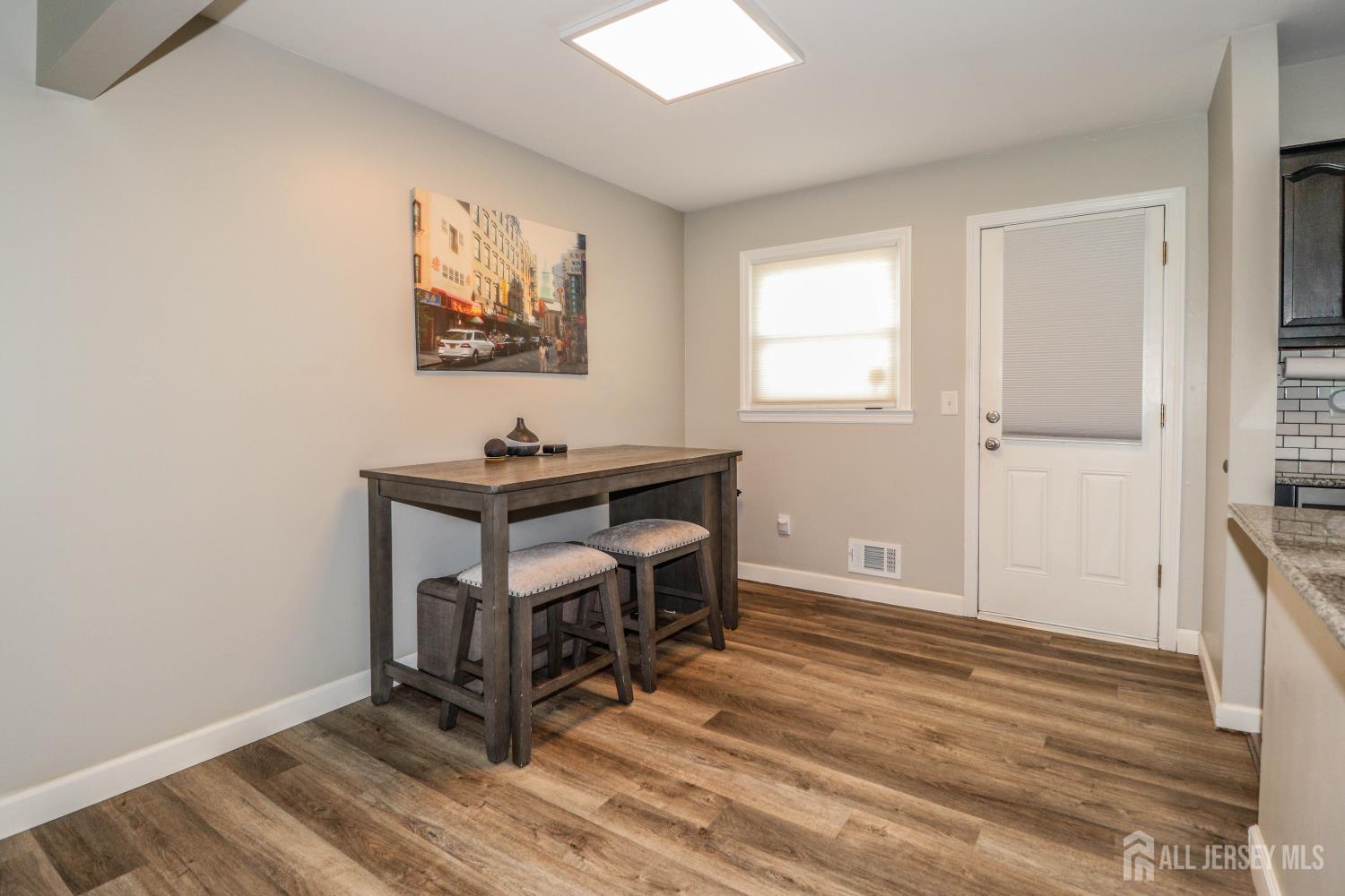 31 Woodview Avenue Fords NJ 08863