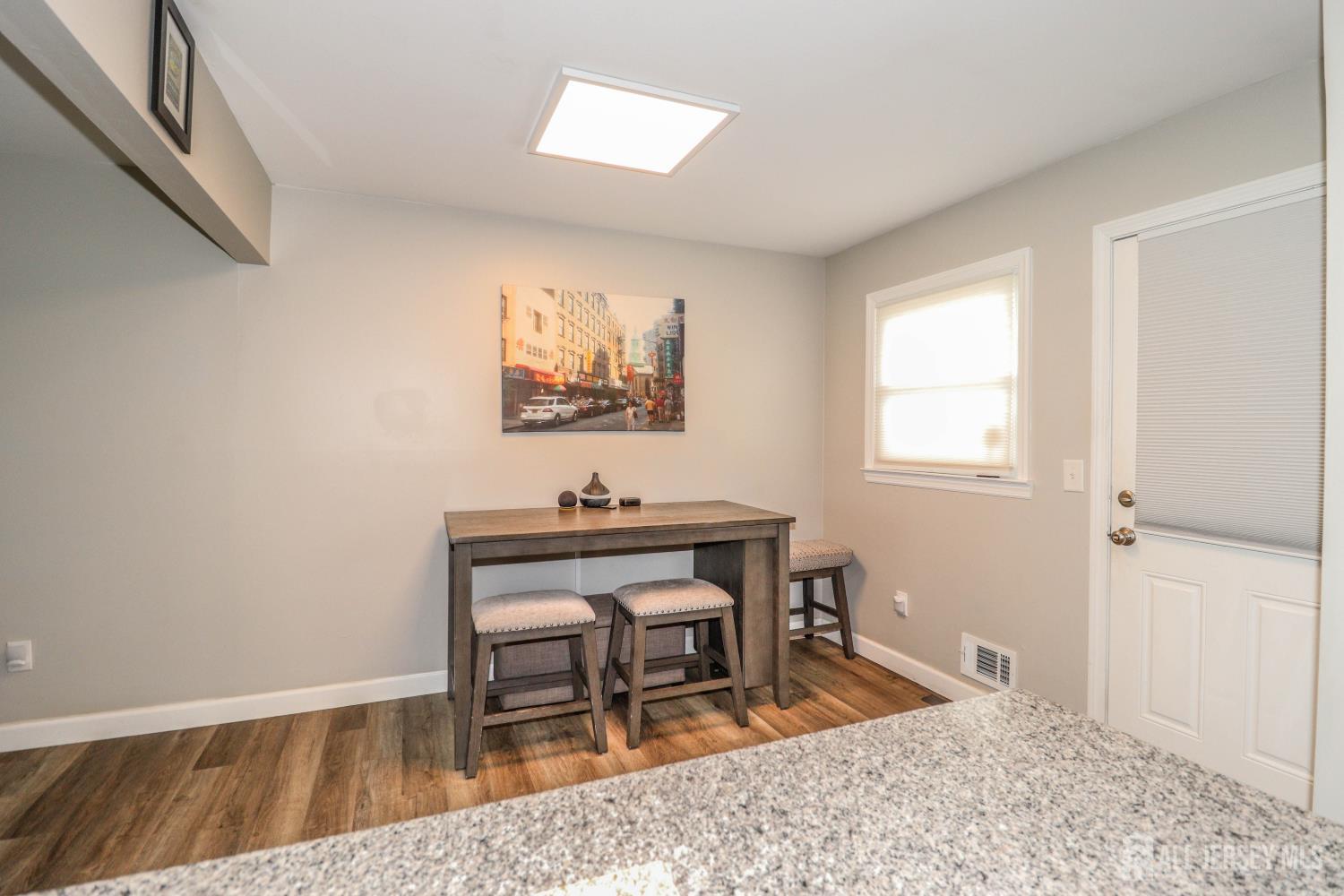 31 Woodview Avenue Fords NJ 08863