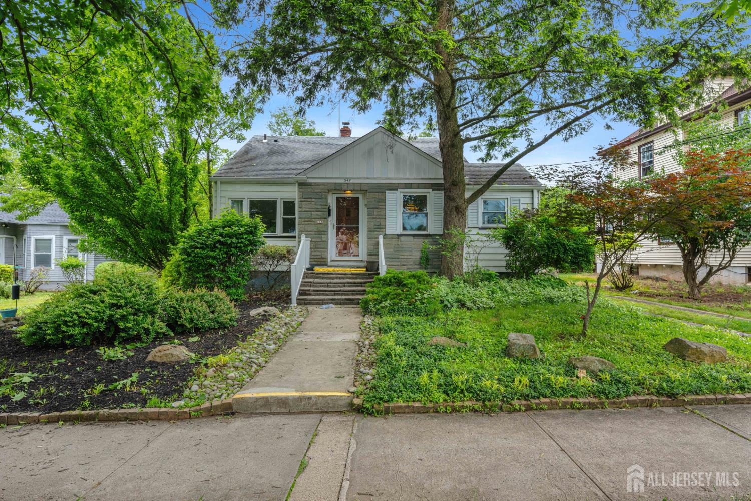 348 S 3rd Avenue Highland Park NJ 08904