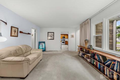 348 S 3rd Avenue Highland Park NJ 08904