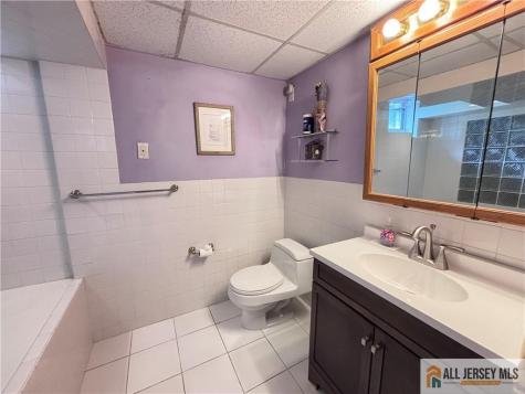121 W Hill Road Colonia NJ 07067
